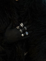 Load image into Gallery viewer, BLACK ONYX SIGNET RING