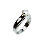 Load image into Gallery viewer, CLASSY LADY PEARL RING
