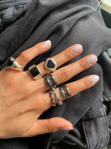 BLACK ONYX HEART RING