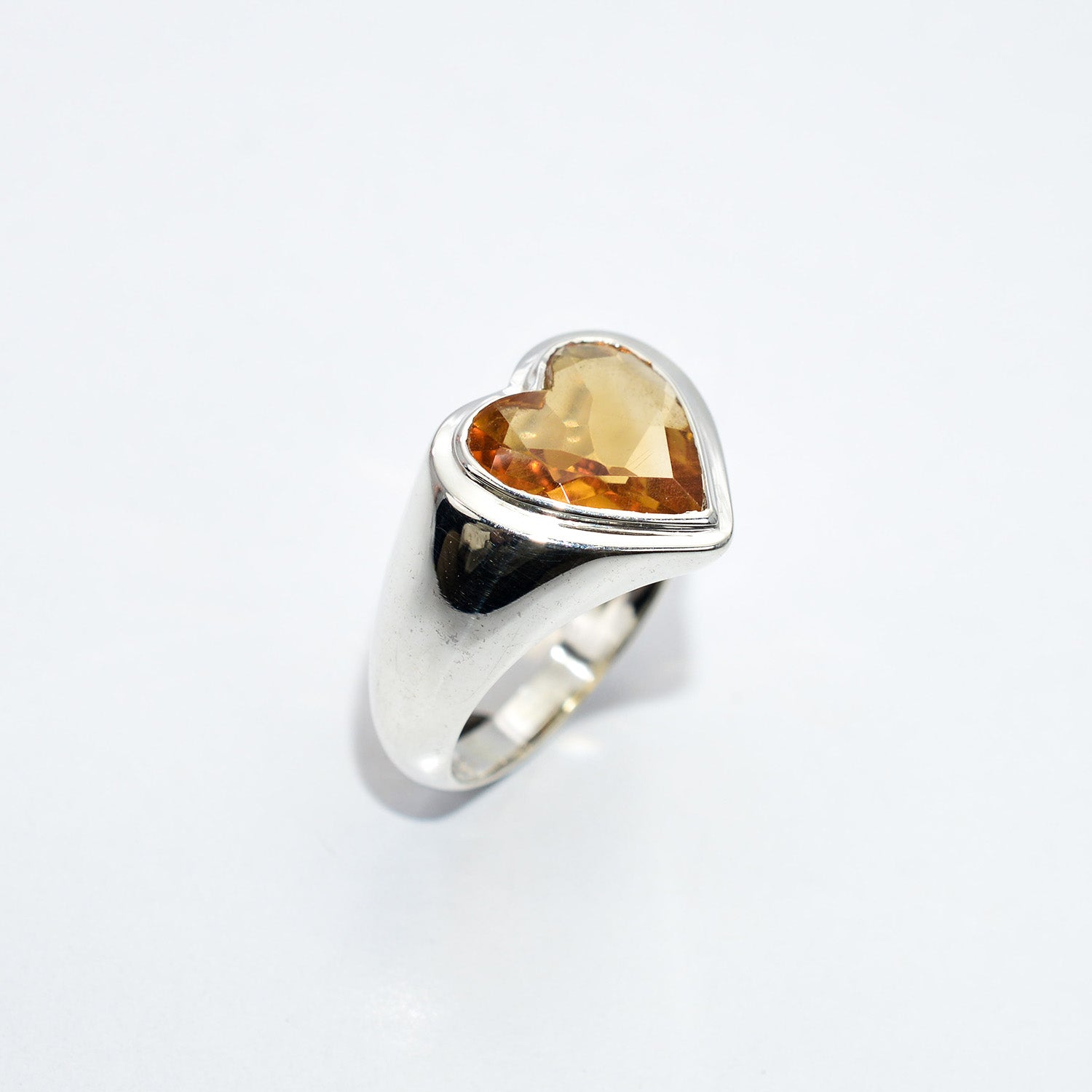 SPRING HEART RING