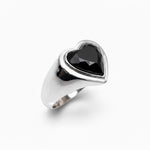 BLACK ONYX HEART RING