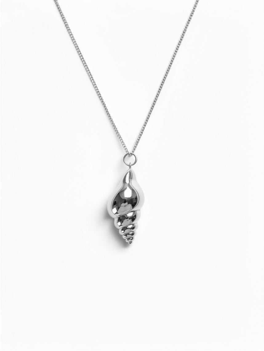 Conch Shell long Necklace